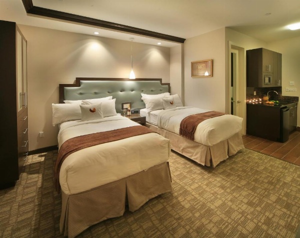 Condor Hotel by LuxUrban image 22