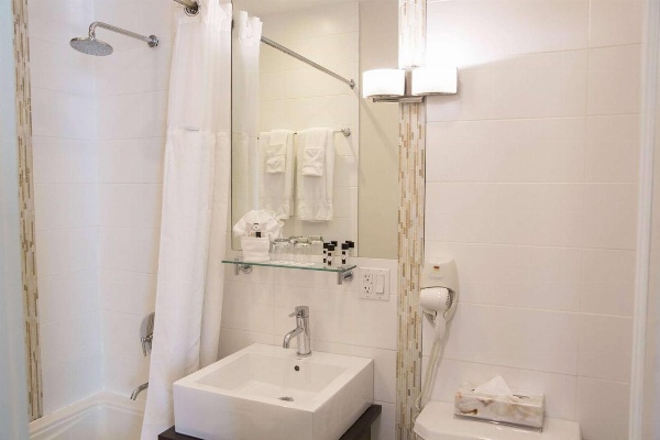 Condor Hotel by LuxUrban image 7